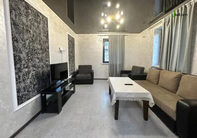 2 սենյականոց բնակարան նորակառույց շենքում Մյասնիկյանի պողոտայում, 44 ք.մ., 1/3 հարկ