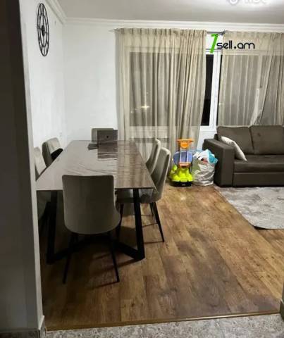 3 սենյականոց բնակարան Զաքարիա Քանաքեռցու փողոցում, 80 քմ, 5/9 հարկ, մի քանի պատշգամբ