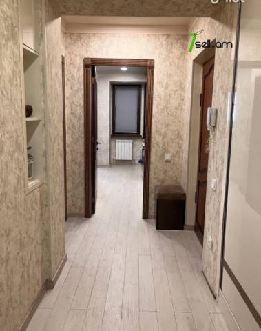 4 սենյականոց բնակարան Զաքարիա Քանաքեռցու փողոցում, 92 քմ, մի քանի պատշգամբ, կապիտալ վերանորոգված