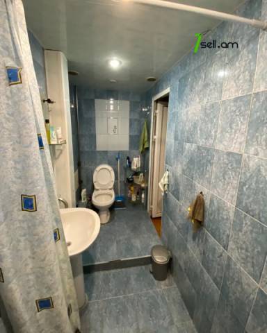 Ընդարձակ 1 սենյականոց բնակարան Տիգրան Մեծի պողոտայում, 58 ք.մ., 2/4 հարկ, կապիտալ վերանորոգված