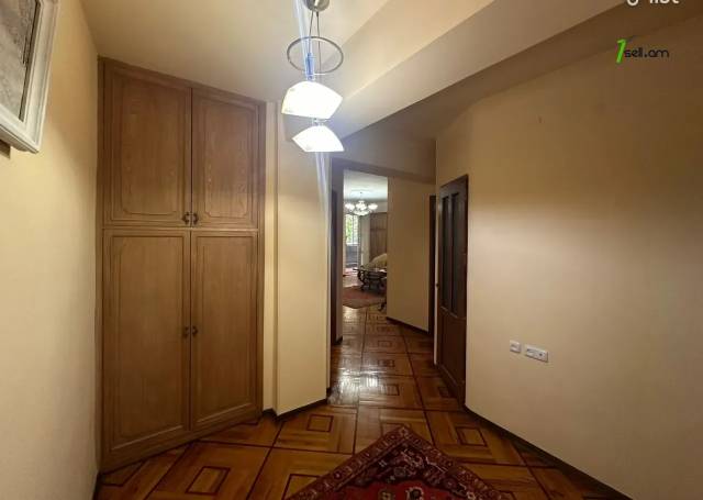 3 սենյականոց բնակարան Պուշկինի փողոցում, 80 քմ, 2/9 հարկ, մասնակի վերանորոգում