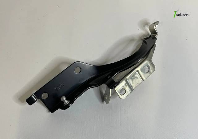 Infiniti QX50 կապոտի ձախ պետլի