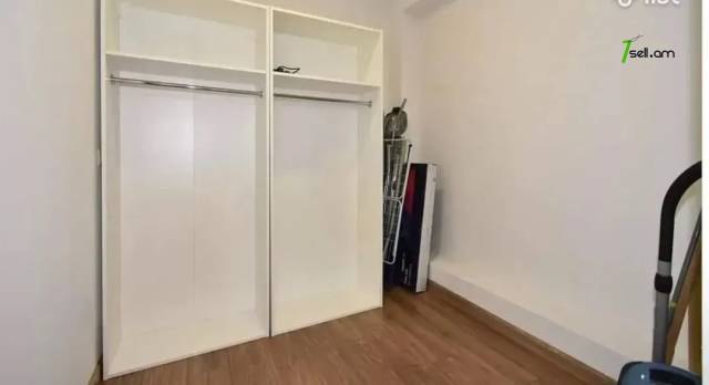 3 սենյականոց բնակարան նորակառույց շենքում Տերյան փողոցում, 130 ք.մ., 2 սանհանգույց, բարձր առաստաղներ
