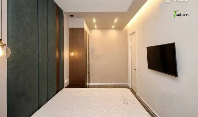 2 սենյականոց բնակարան Նալբանդյան փողոցում, 36 քմ, բարձր առաստաղներ, կապիտալ վերանորոգված, քարե շենք