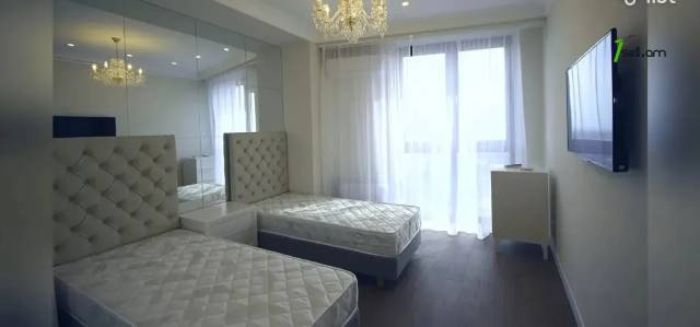 Ընդարձակ 4 սենյականոց բնակարան նորակառույց շենքում Վարդանանց փողոցում, 206 քմ, 20/23 հարկ