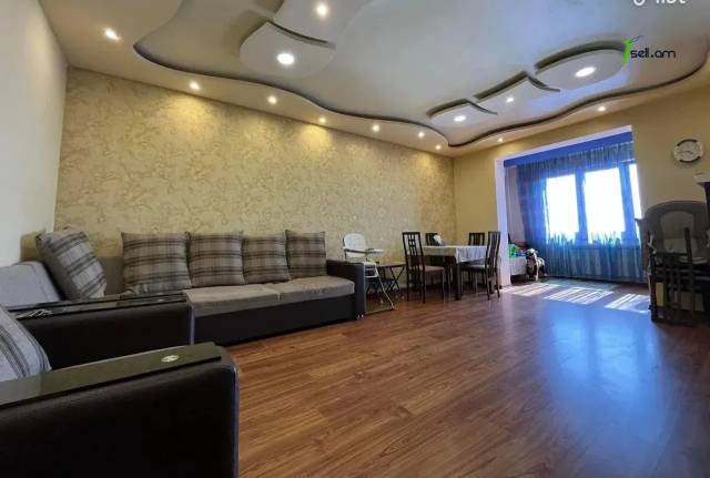 3 սենյականոց բնակարան, Քուչակ թաղամաս, 78 քմ, նախավերջին հարկ, 2 սանհանգույց, կապիտալ վերանորոգված