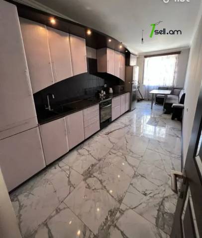 3 սենյականոց բնակարան Սարյան փողոցում, 100 ք.մ., կապիտալ վերանորոգված