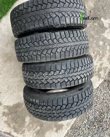 GGG.225/70/r15 C-bortt 90% 4hat