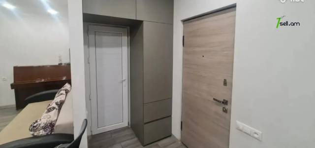 3 սենյականոց բնակարան, Tigran Petrosyan St, 61 ք.մ., կապիտալ վերանորոգված