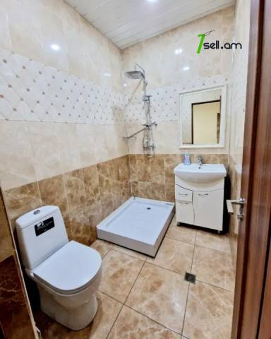 Երկու հարկանի քարե տուն Գարեգին Հովսեփյանի փողոցում Նորք Մարաշում, 820 քմ, 3+ սանհանգույց