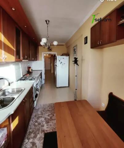 3 սենյականոց բնակարան Զաքարիա Քանաքեռցու փողոցում, 85 ք.մ., 7/11 հարկ, կապիտալ վերանորոգված