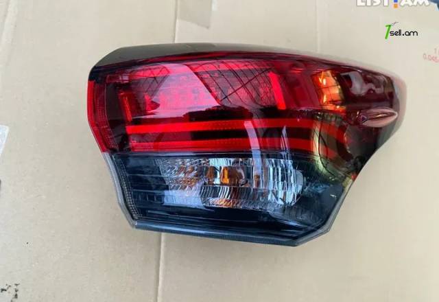 Toyota Highlander հետևի աջ կռիլոյի ստոպ 2019-2024