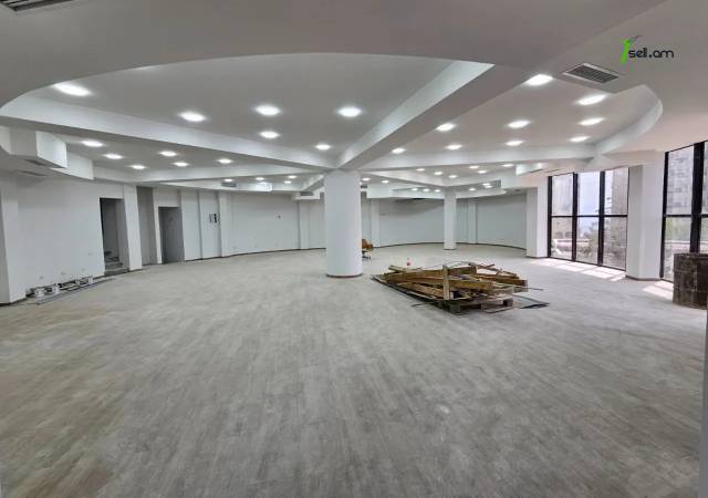 Բազմաֆունկցիոնալ գույք Ռուբինյանց փողոցում Քանաքեռ Զեյթունում, 1200 քմ