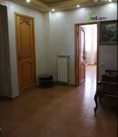 2 սենյականոց բնակարան Շենգավիթում, 72 ք.մ., եվրովերանորոգված, քարե շենք