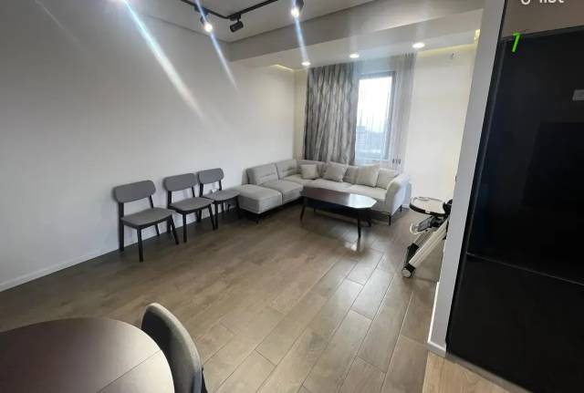 3 սենյականոց բնակարան նորակառույց շենքում Արղության փողոցում, 80 քմ, 11/14 հարկ, 2 սանհանգույց