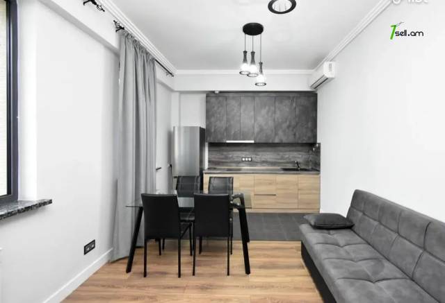 3 սենյականոց բնակարան նորակառույց շենքում Կոմիտասի պողոտայում, 64 քմ, 8/17 հարկ, բարձր առաստաղներ