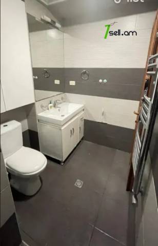 3 սենյականոց բնակարան Սունդուկյան փողոցում, 90 քմ, մի քանի պատշգամբ, կապիտալ վերանորոգված