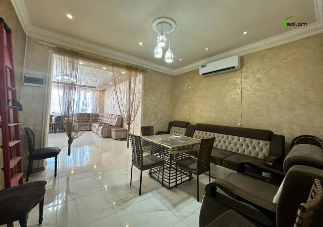 Երկու հարկանի քարե տուն Նոր Արեշի 22-րդ փողոցում Էրեբունիում, 140 քմ, 2 սանհանգույց