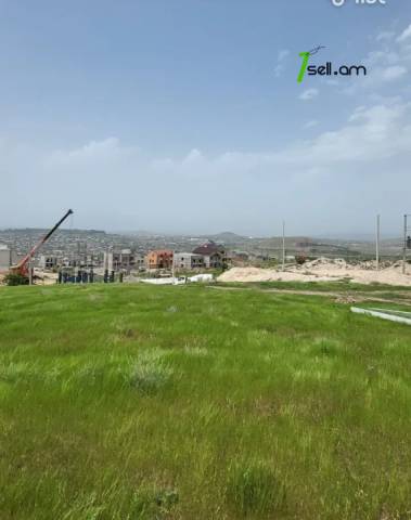 Հողատարածք բնակելի շինությունների համար Ավանում, 3000 ք.մ.