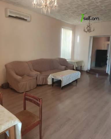 Մեկ հարկանի քարե տուն Այգեձորի փողոցում Արաբկիրում, 130 քմ, կոսմետիկ վերանորոգում