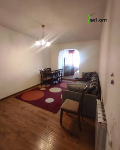 2 սենյականոց բնակարան Կոմիտասի պողոտայում, 45 ք.մ., կոսմետիկ վերանորոգում, քարե շենք