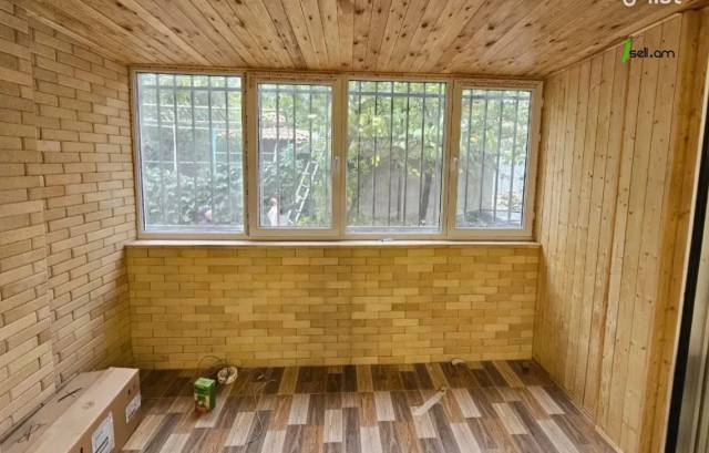 4 սենյականոց բնակարան Սունդուկյան փողոցում, 85 ք.մ., 1/5 հարկ, 2 սանհանգույց