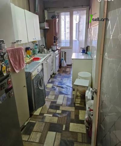4 սենյականոց բնակարան Գալշոյան փողոցում, 94 ք.մ., նախավերջին հարկ, քարե շենք