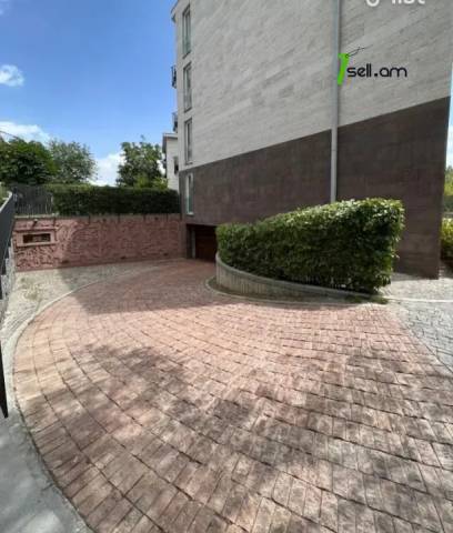 4 սենյականոց բնակարան նորակառույց շենքում Արաբկիրում, 144 ք.մ., 2 սանհանգույց, բարձր առաստաղներ