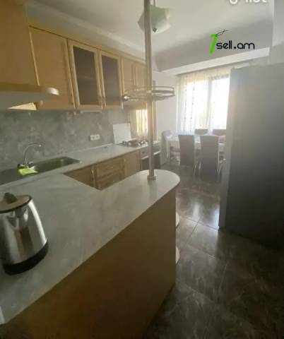 3 սենյականոց բնակարան, Դուրյան թաղամաս, 80 քմ, 7/14 հարկ, կապիտալ վերանորոգված