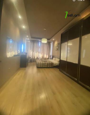 4 սենյականոց բնակարան նորակառույց շենքում Ադոնցի փողոցում, 145 քմ, 12/18 հարկ, բարձր առաստաղներ