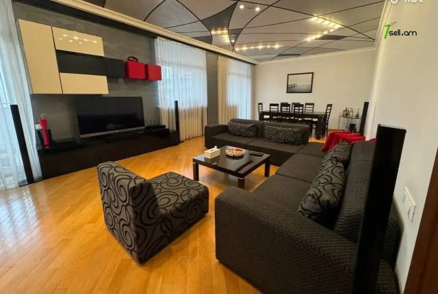 4 սենյականոց բնակարան նորակառույց շենքում Դերենիկ Դեմիրճյանի փողոցում, 181 քմ, 4/11 հարկ