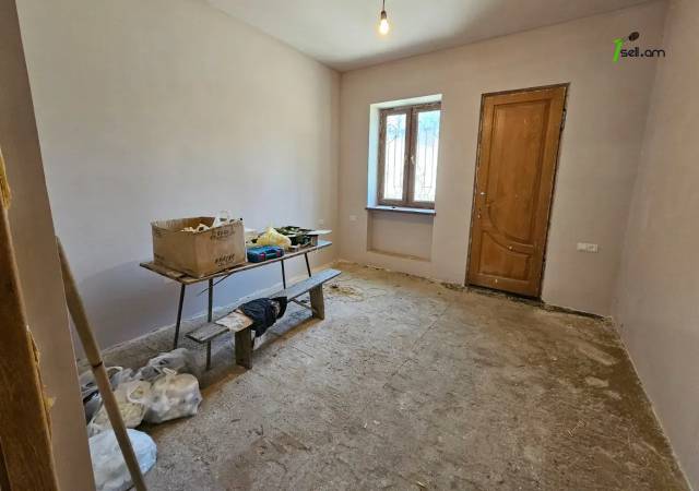 Բազմաֆունկցիոնալ գույք Էրեբունիում, 600 ք.մ.