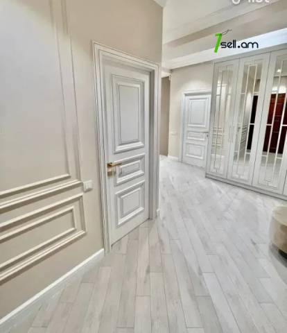 3 սենյականոց բնակարան նորակառույց շենքում Դավիթ Անհաղթի փողոցում, 115 քմ, 11/15 հարկ, 2 սանհանգույց