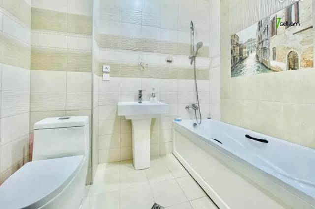 4 սենյականոց բնակարան նորակառույց շենքում Պարույր Սևակի փողոցում, 125 քմ, 9/16 հարկ, 2 սանհանգույց