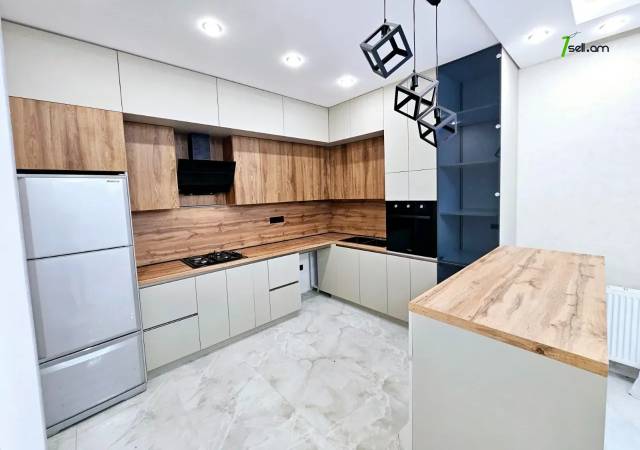 4 սենյականոց բնակարան նորակառույց շենքում Տիգրան Պետրոսյանի փողոցում, 150 ք.մ., բարձր առաստաղներ