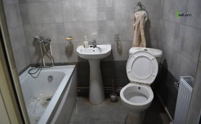 2 սենյականոց բնակարան Ախուրյանում, 66 քմ, կապիտալ վերանորոգված, քարե շենք