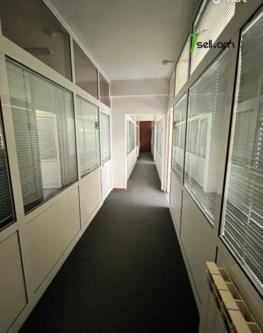 Բազմաֆունկցիոնալ գույք Վարդանանց փողոցում կենտրոնում, 300 քմ