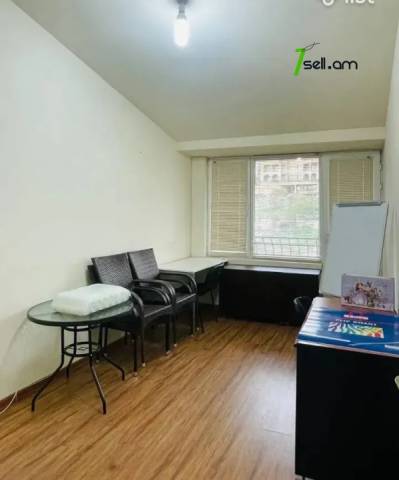 3 սենյականոց բնակարան նորակառույց շենքում Անտառային փողոցում, 108 ք.մ., բարձր առաստաղներ