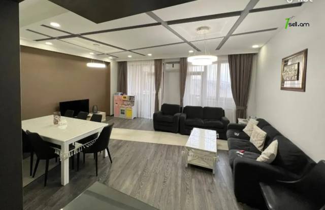 3 սենյականոց բնակարան նորակառույց շենքում Սասնա Ծռերի փողոցում, 112 ք.մ., 8/14 հարկ, 2 սանհանգույց