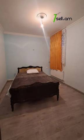 Մեկ հարկանի քարե տուն Էրեբունիում, 100 քմ, կապիտալ վերանորոգված