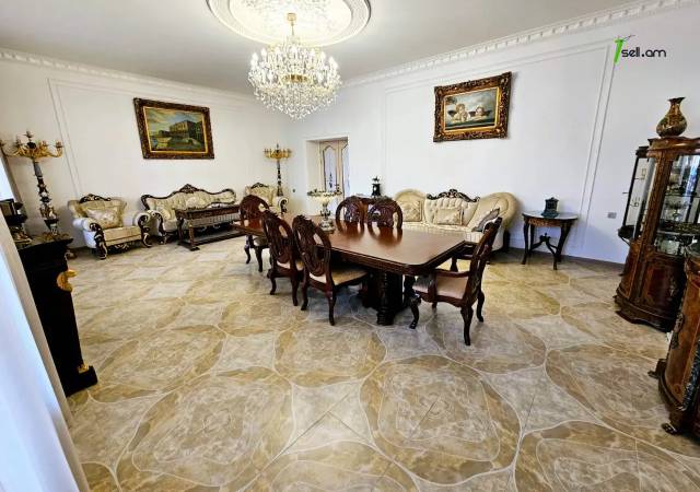 Երկու հարկանի քարե տուն Կուրղինյան փողոցում Մալաթիա Սեբաստիայում, 1654 քմ, 3+ սանհանգույց