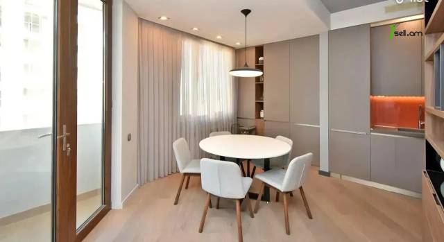 3 սենյականոց բնակարան նորակառույց շենքում Կոմիտասի պողոտայում, 106 ք.մ., նախավերջին հարկ