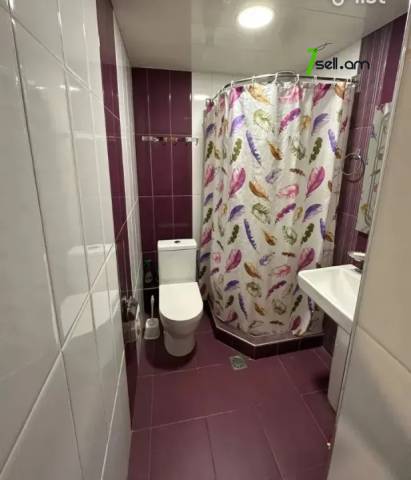 3 սենյականոց բնակարան, Դավթաշեն 4-րդ թաղամաս, 98 քմ, 2/9 հարկ, 2 սանհանգույց, կապիտալ վերանորոգված