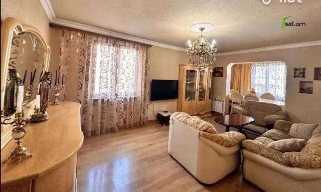 4 սենյականոց բնակարան Սեբաստիայի փողոցում, 98 քմ, 4/9 հարկ, կապիտալ վերանորոգված