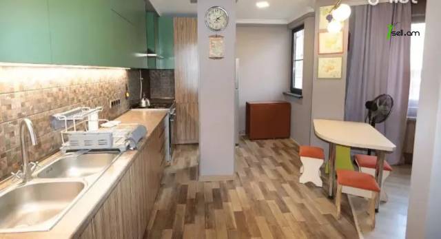 3 սենյականոց բնակարան Գայի պողոտայում, 90 ք.մ., 2/12 հարկ, կապիտալ վերանորոգված