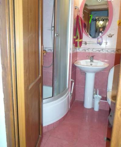 2 սենյականոց բնակարան Երվանդ Քոչարի փողոցում, 51 քմ, 8/14 հարկ, կոսմետիկ վերանորոգում