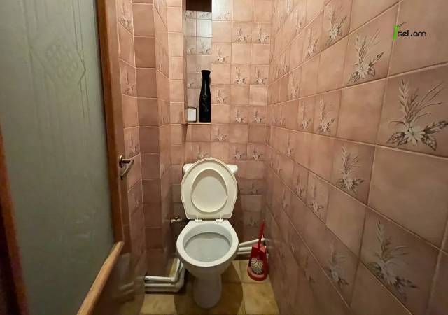 2 սենյականոց բնակարան Օրբելի եղբայրների փողոցում, 78 քմ, 5/9 հարկ, կոսմետիկ վերանորոգում