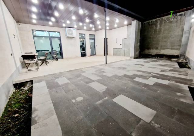 Երկու հարկանի քարե տուն Մարշալ Բաբաջանյանի փողոցում Ավանում, 500 քմ, 3+ սանհանգույց