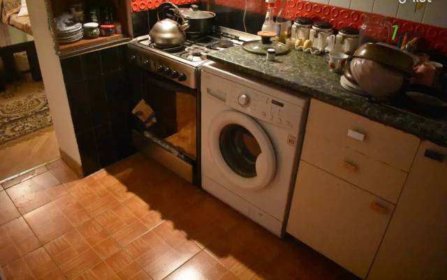 4 սենյականոց բնակարան Ռուբինյանց փողոցում, 80 քմ, 2/4 հարկ, 2 սանհանգույց, եվրովերանորոգված