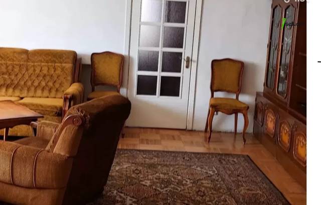 4 սենյականոց բնակարան Դրոյի փողոցում, 117 քմ, 2/5 հարկ, կոսմետիկ վերանորոգում, քարե շենք